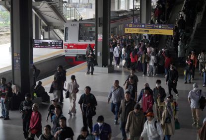 KAI Commuter Catat Pergeseran Pengguna di Jam Sibuk Selama Ramadhan Ini - Peak hours pagi paling terlihat perubahan volume penggunanya
